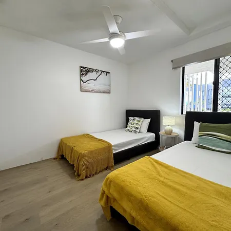 Prime Toowong 3br - Walk To Shops And Transport