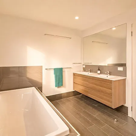 Spacious 4br Near Sunnybank With Modern Amenities * Brisbane