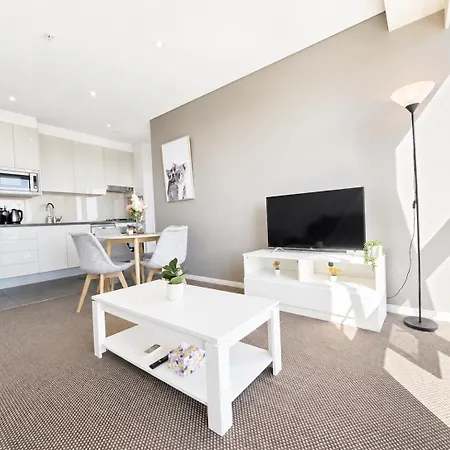 Apartment Cloud 17 Retreat - Meriton Soleil Private 1b *