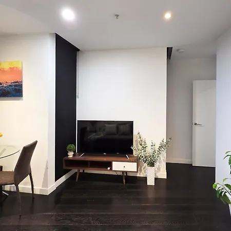 20th Floor Fortitude Valley 2br 1ba With Parking Apartment