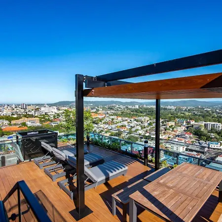 Comfy 1 Bedroom With Wifi And Parking *