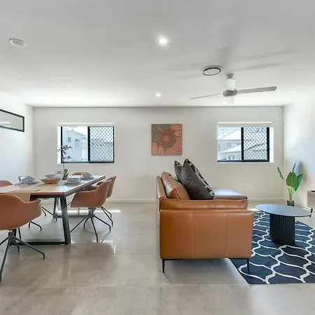 3br Floor With Parking, Ev Friendly & Views South Brisbane
