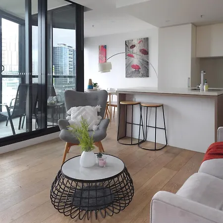 2br Fortitude Valley Pool Gym And Parking Apartment Brisbane