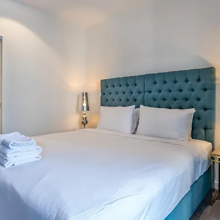 Apartment Queenswharf By Serain Residences