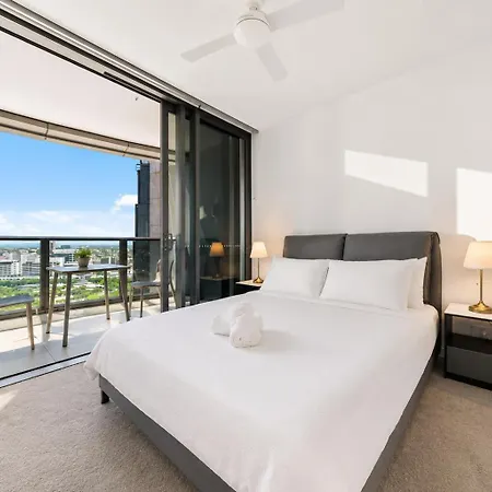 Lv 20 Private Luxury On Queens Wharf Apartment