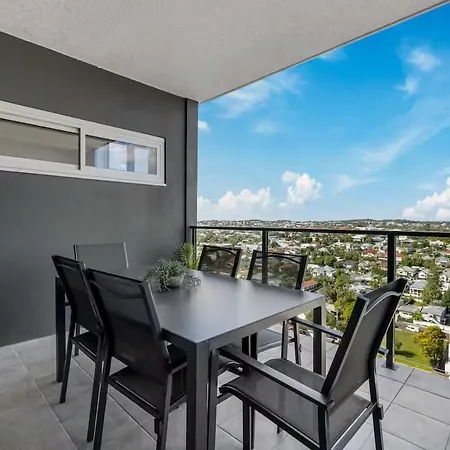 Linton - Free Secure Parking * Brisbane