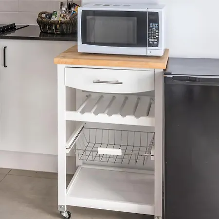 Brand New Stylish Tranquil & Self Check In Apartment *