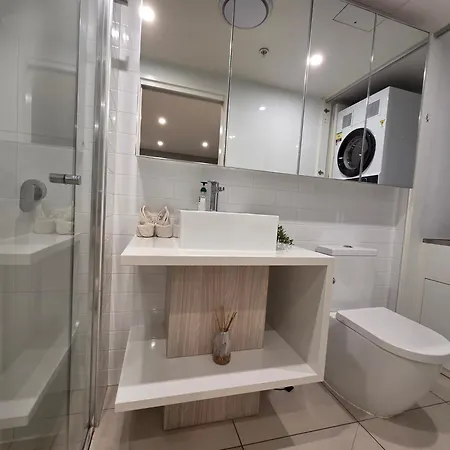 2br Fortitude Valley Pool Gym And Parking Apartment