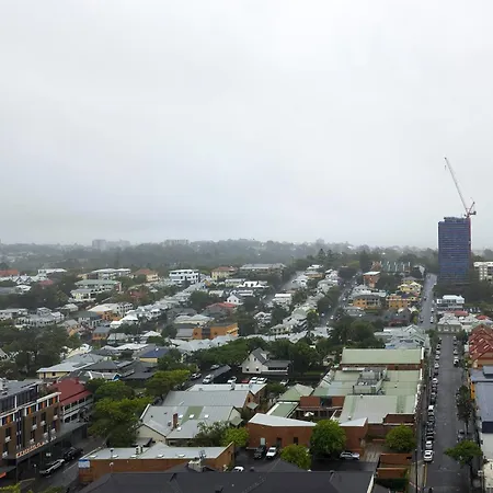20th Floor Fortitude Valley 2br 1ba With Parking Apartment *