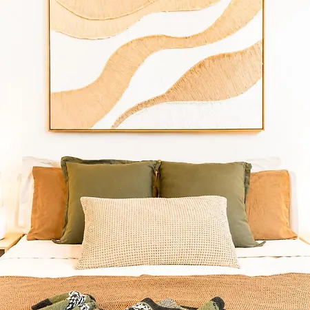 Boho Retreat - Walk To Gabba Stadium - Free Parking *