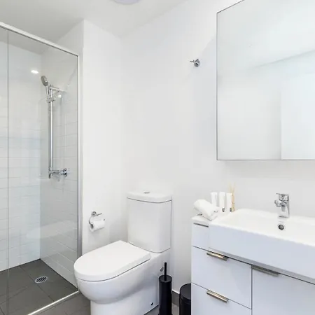 Kozyguru | Fortitude Valley | 2 Bed * Brisbane