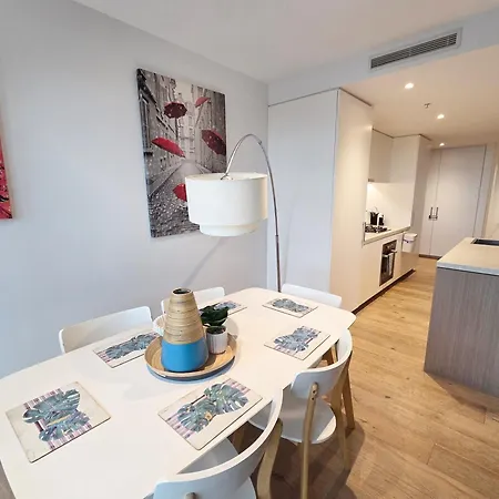 2br Fortitude Valley Pool Gym And Parking *