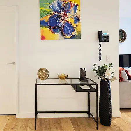 Apartment 2br Fortitude Valley Pool Gym And Parking *