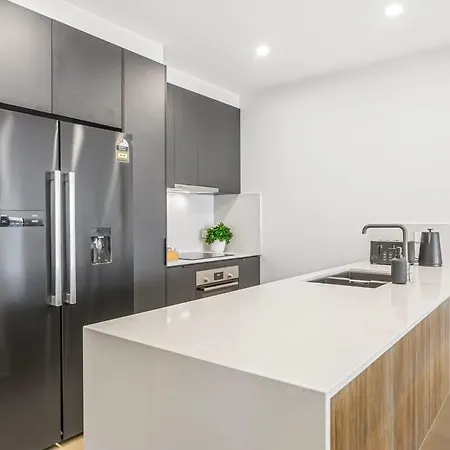 Apartment Family Retreat - Free Secure Car Park, Garden Westfield Shopping, Restaurants Brisbane