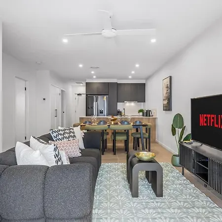 Family Retreat - Free Secure Car Park, Garden Westfield Shopping, Restaurants Brisbane