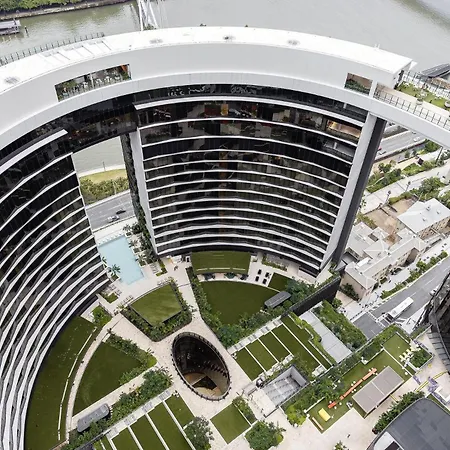 Stunning River View 2 br Casino Qw
