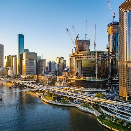 Queens Wharf Diamond Level 60, Sleep 5, 1 Carpark Brisbane