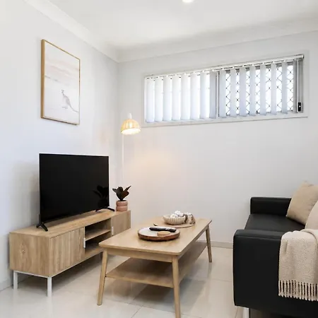 Smart Self Check-in - W Freney Apartment *