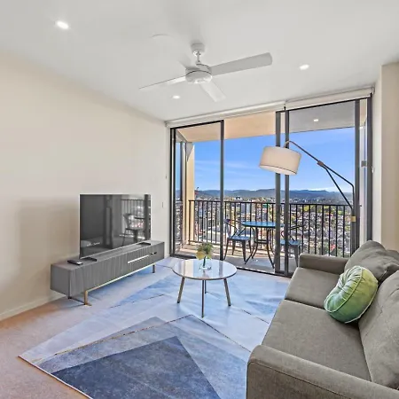 1 Bedroom With Stunning Views Heart Of