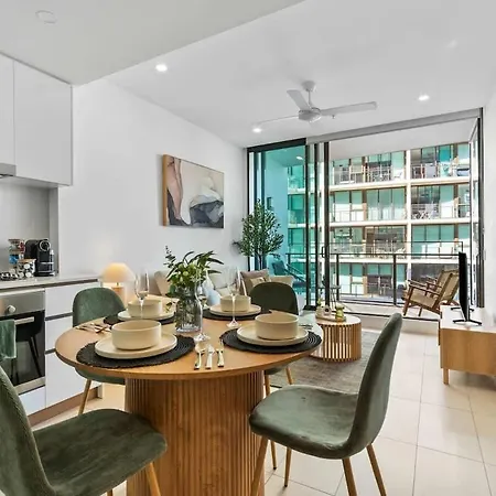 Laguna - Free Park Pool & Gym Apartment