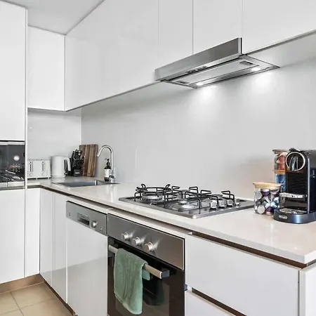 Apartment Laguna - Free Park Pool & Gym