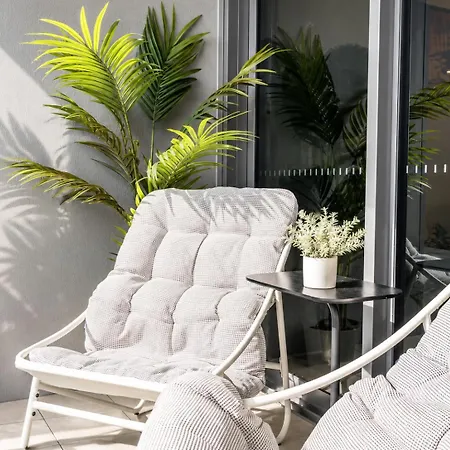 1br In Queen's Wharf Lv 29 With Sofa Bed And Carpark *