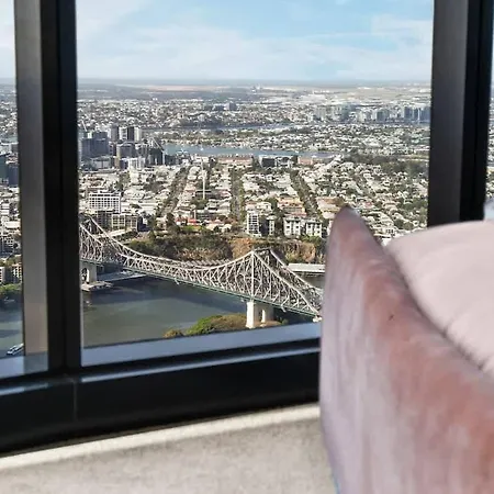 Skytower - 81st Floor, & River Views, Free Car Parking Apartment Brisbane