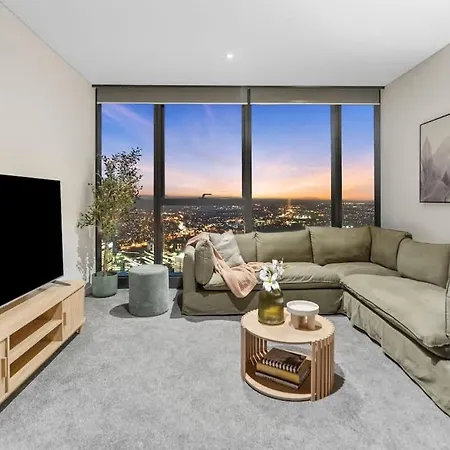 Skytower - 81st Floor, & River Views, Free Car Parking *