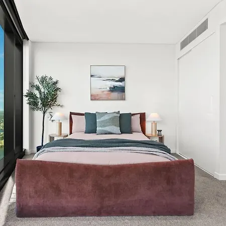 Apartment Skytower - 81st Floor, & River Views, Free Car Parking *