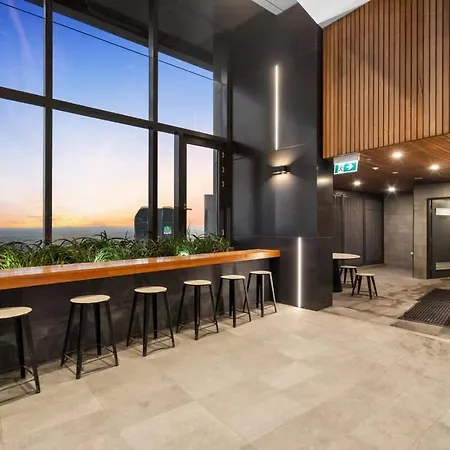 Skytower - 81st Floor, & River Views, Free Car Parking * Brisbane