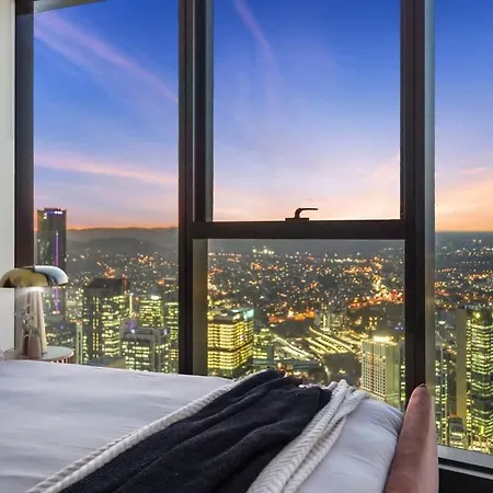Skytower - 81st Floor, & River Views, Free Car Parking *