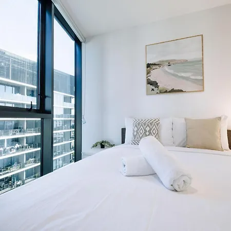 Apartment Skyline Serenity 2br With River & Views *