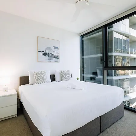 Skyline Serenity 2br With River & Views *