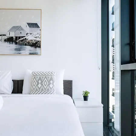 Skyline Serenity 2br With River & Views Apartment Brisbane