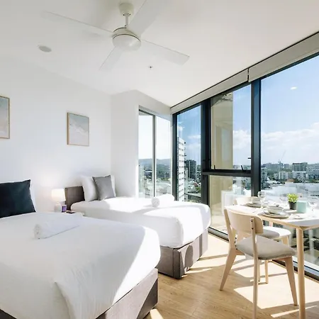 Apartment Twin Retreat With Views @ One