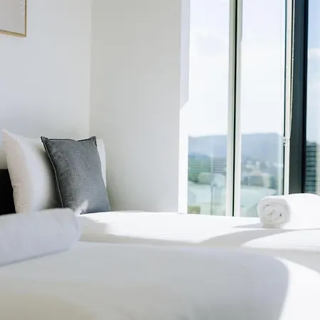 Twin Retreat With Views @ One Apartment Brisbane