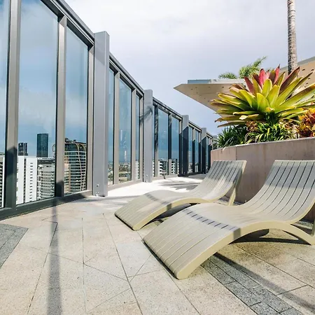 Twin Retreat With Views @ One *