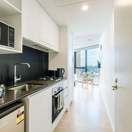 Twin Retreat With Views @ One Apartment *