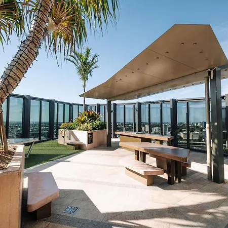 Twin Retreat With Views @ One * Brisbane