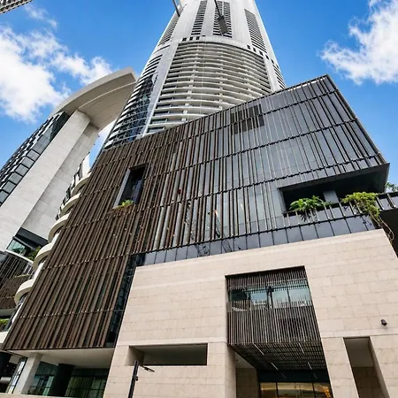Luxury Riverfront Level 38 Queen's Wharf Tower Apartment