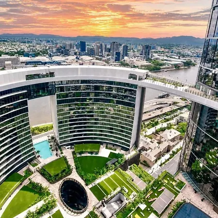 Luxury Riverfront Level 38 Queen's Wharf Tower Apartment Brisbane