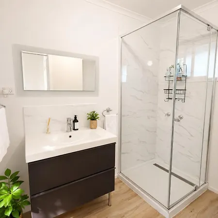 2br Chic Urban Escape In Norman Park Near Bne With Parking * Brisbane