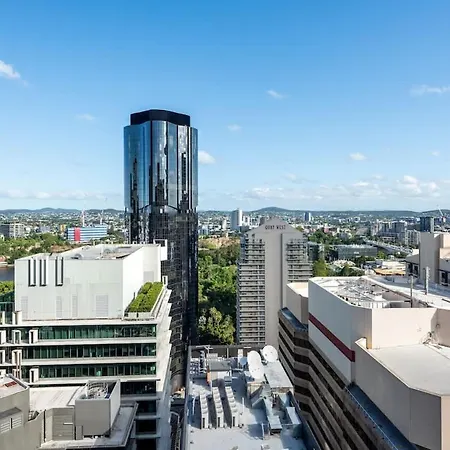 Modern On Mary 1 Bedroom, 1 Bathroom, 1 Car, Views! Apartment *
