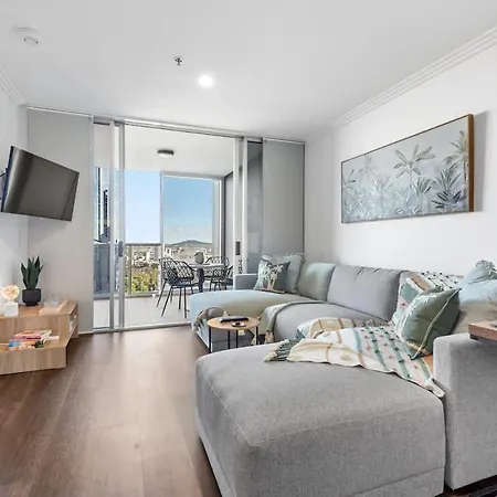 Modern On Mary 1 Bedroom, 1 Bathroom, 1 Car, Views! Apartment *