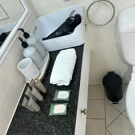 Apartment Pool & Gym *