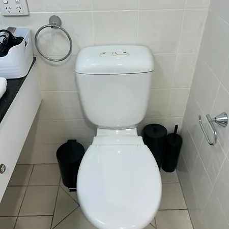 Pool & Gym Apartment Brisbane