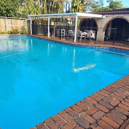 Huge House With 2 Buildings And Pool 7br Holiday home