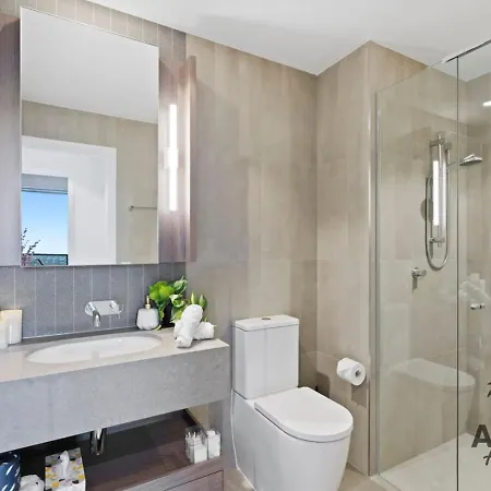 Apartment Tokyo Calm Elegant Cbd Escape At Queen's Wharf