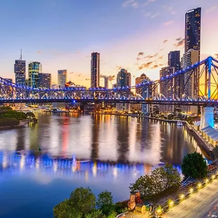 Apartment Oaks Gorgeous 2br With Pool, Parking, Gym Brisbane