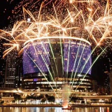 Apartment River View Retreat At Queens Wharf Brisbane